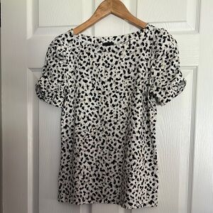 Ann Taylor Black and White Puff Sleeve Ruffled Blouse
